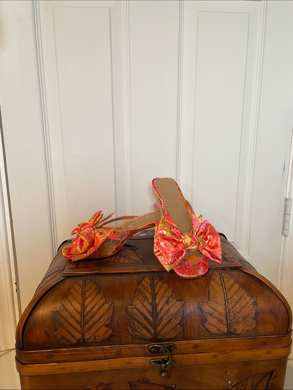 Circus by Sam Edelman Pink Floral Bow Slide Mules